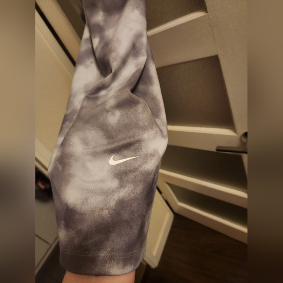 Nike , 3x , grey crop tights - Picture 3 of 4
